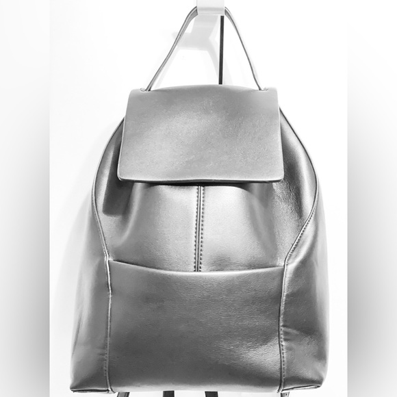 NEW BLACK UNISEX ZARA BACKPACK - Picture 1 of 6